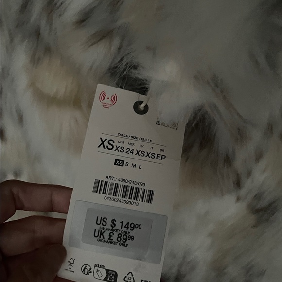 NWT Zara ZW COLLECTION FAUX FUR SHORT COAT - Picture 9 of 13